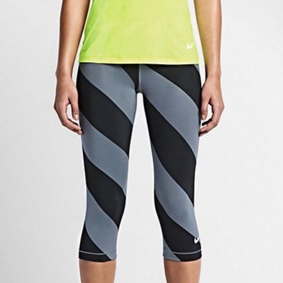 Nike Pro Dri-Fit Leggings Diagonal Stripe XS - Picture 1 of 5